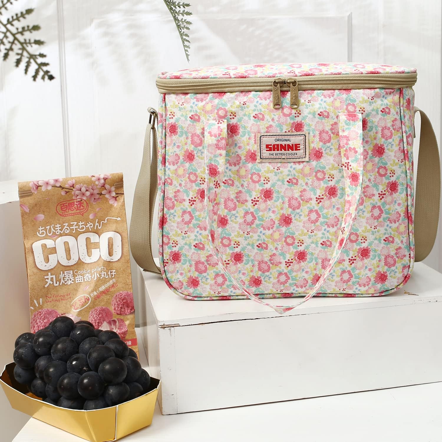 Sanne 11L Insulated Lunch Bag Pink Floral ,Orange Floral, Navy Floral Sanne 11L Insulated Lunch Bag Pink Floral ,Orange Floral, Navy Floral